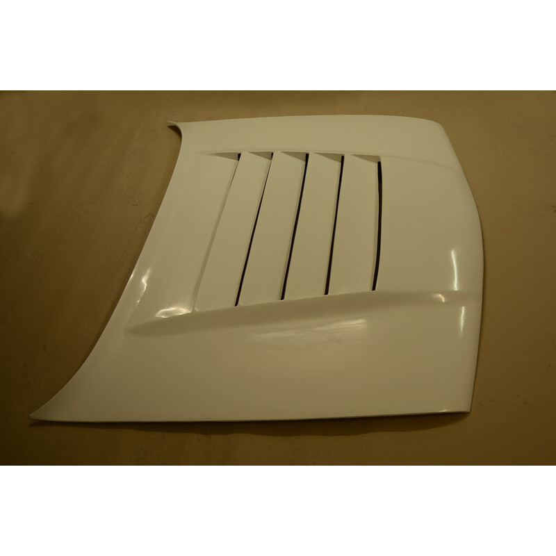 Vented FRP Bonnet for BMW E30