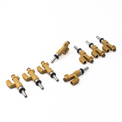 Deatschwerks 650 cc/min Injectors for Toyota Land Cruiser (08-15)