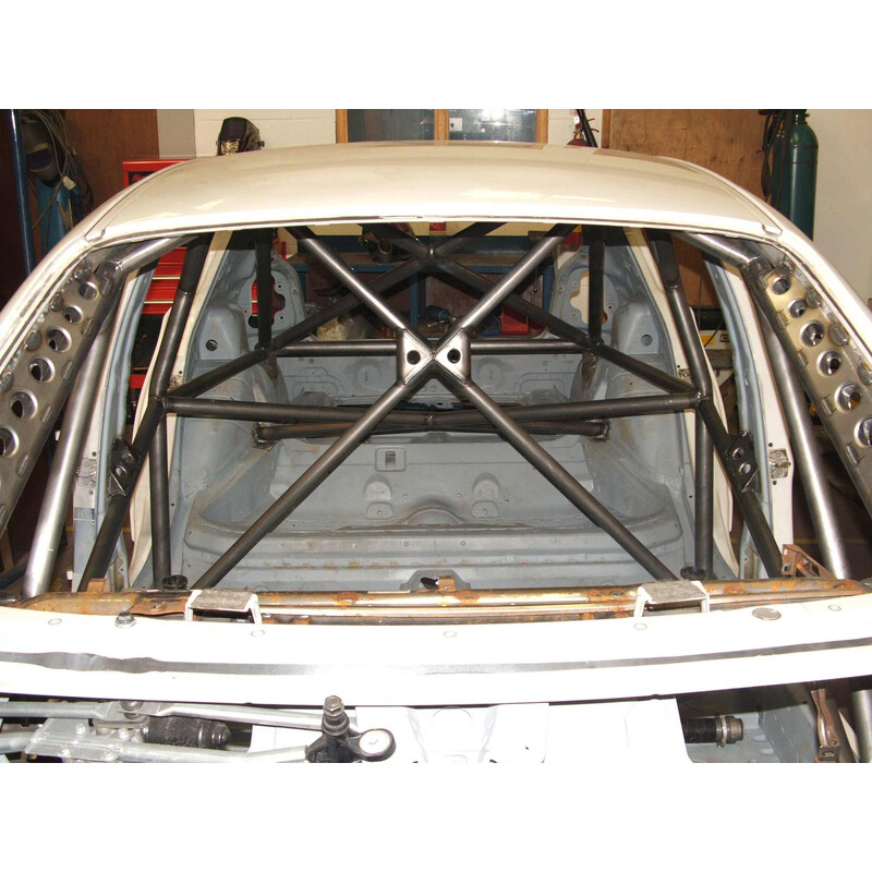 Custom Cages Multipoint Weld-In Roll Cage for BMW 1-Series E81 & E87 - FIA