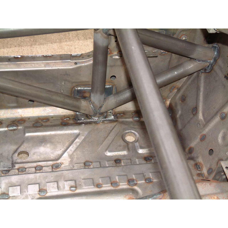 Custom\u0020Cages\u0020Multipoint\u0020Weld\u002DIn\u0020Roll\u0020Cage\u0020for\u0020BMW\u0020Z3\u0020Coupe\u0020\u002D\u0020FIA