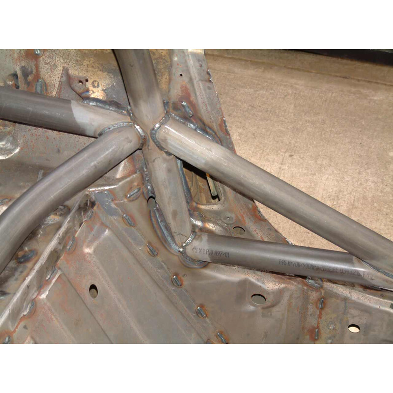 Custom\u0020Cages\u0020Multipoint\u0020Weld\u002DIn\u0020Roll\u0020Cage\u0020for\u0020BMW\u0020Z3\u0020Coupe\u0020\u002D\u0020FIA