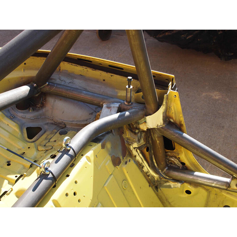Custom Cages Multipoint Weld-In Roll Cage for BMW Z3 Roadster - FIA
