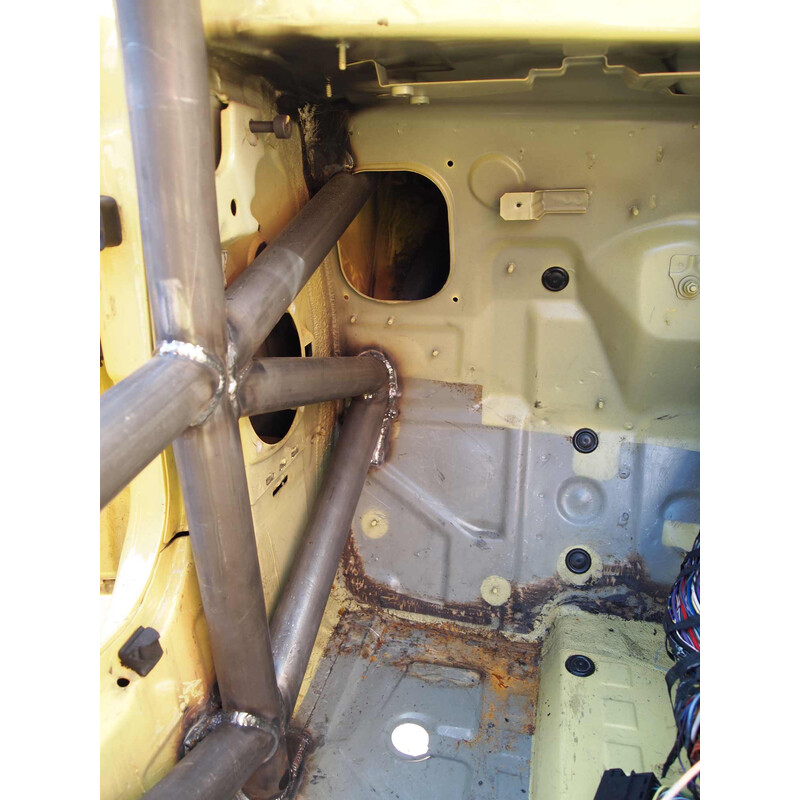 Custom Cages Multipoint Weld-In Roll Cage for BMW Z3 Roadster - FIA