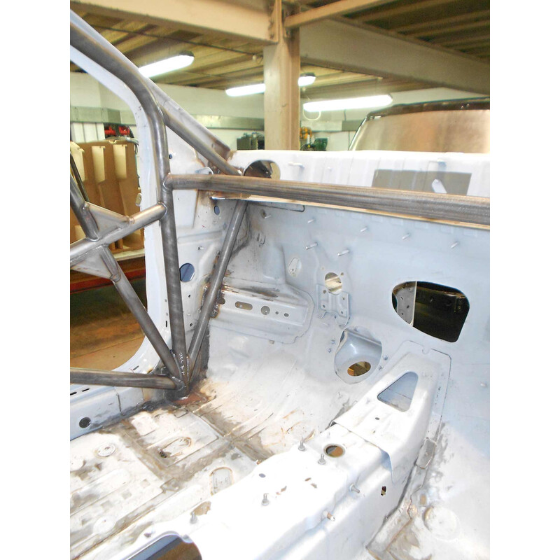 Custom Cages Multipoint Weld-In Roll Cage for Opel Adam - FIA