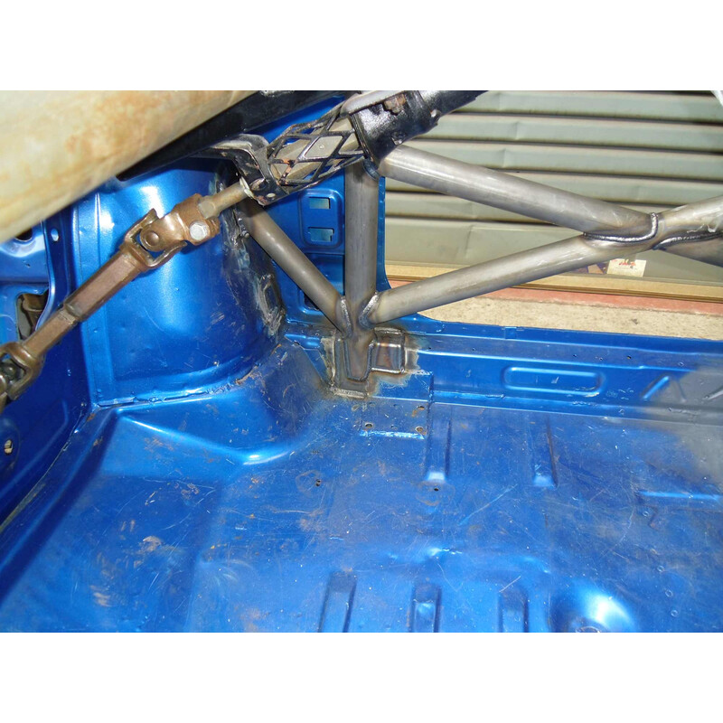 Custom Cages Multipoint Weld-In Roll Cage for Opel Corsa B - FIA