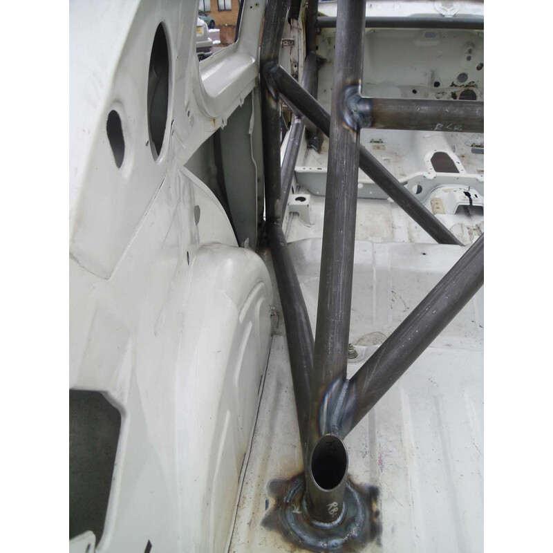 Custom\u0020Cages\u0020Multipoint\u0020Weld\u002DIn\u0020Roll\u0020Cage\u0020for\u0020Peugeot\u0020205\u0020\u002D\u0020FIA