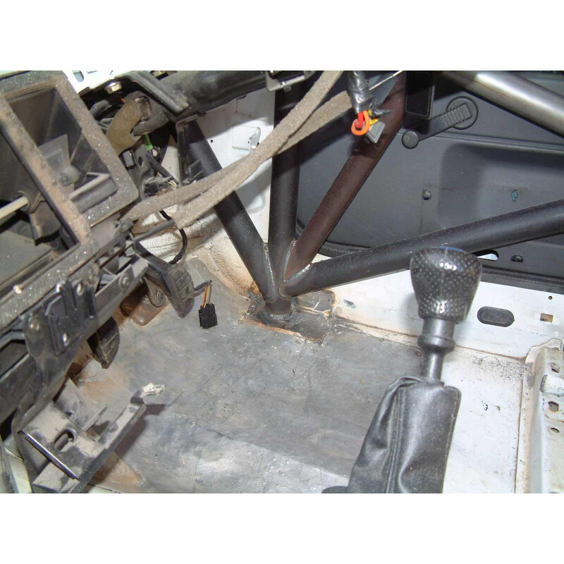 Custom Cages Multipoint Weld-In Roll Cage for Renault Clio 1 - FIA