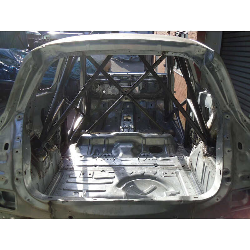 Custom Cages Multipoint Weld-In Roll Cage for Renault Clio 3 - FIA