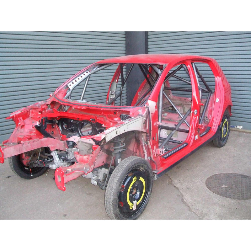 Custom Cages Multipoint Weld-In Roll Cage for Volkswagen Golf 5 - FIA