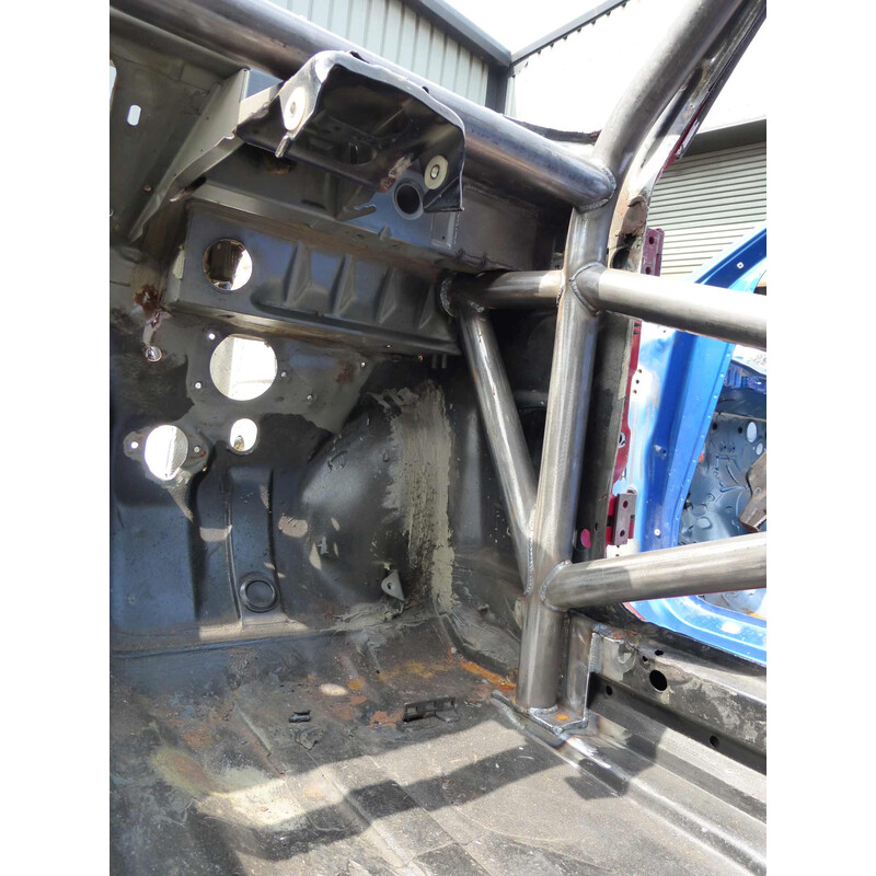Custom Cages Multipoint Weld-In Roll Cage for BMW E30, inc. M3 - FIA
