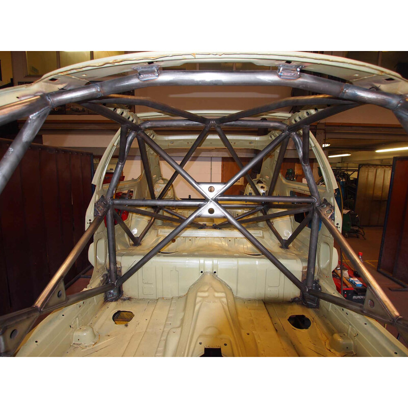 Custom Cages Multipoint Weld-In Roll Cage for BMW E36 Compact - FIA