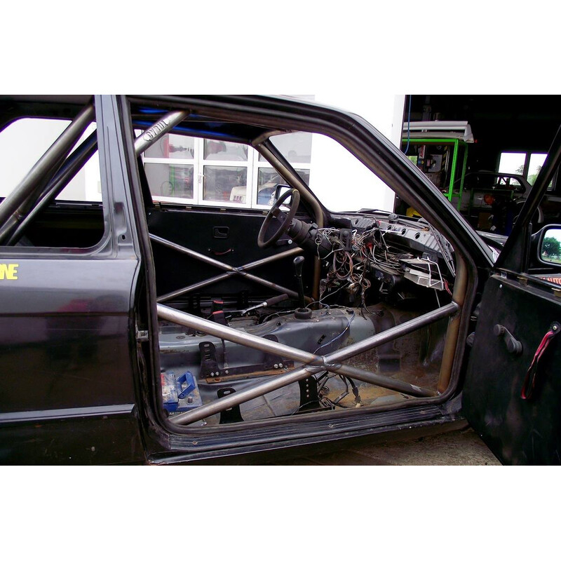 Cybul Multipoint Weld-In Roll Cage V4 Nascar for BMW E30 Sedan