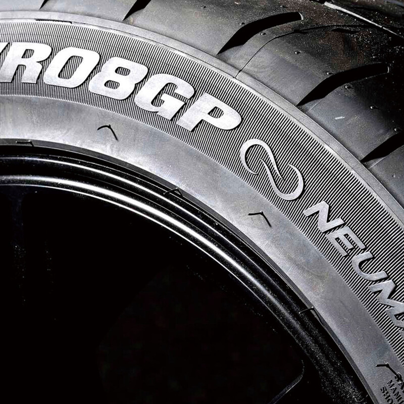 Valino VR08GP Neuma 265/35R18 Tyres - TW200 (pair)