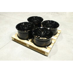 Set of 4 x CVR6 5x120 (20x9.5" ET25 + 20x10.5" ET35), Gloss Black