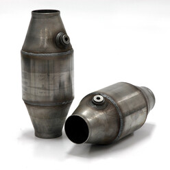 100 Cell Catalytic Converter in Ø63.5-127 mm (2.5") - SBF & FIA