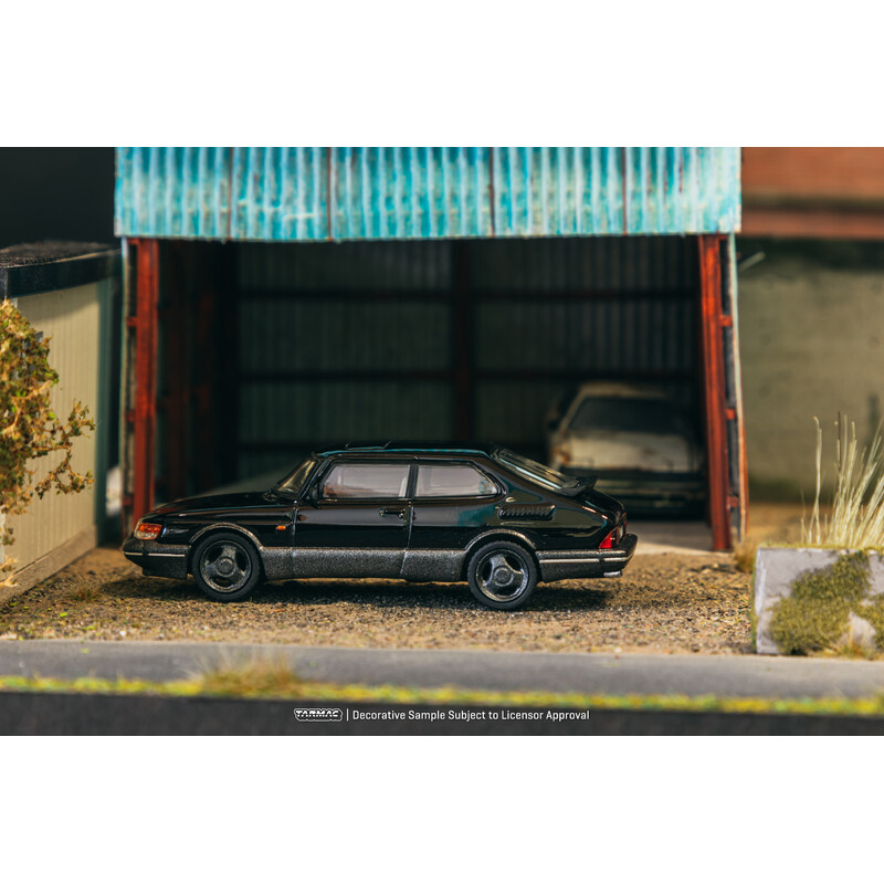 Tarmac Works 1/64 - Saab 900 Turbo - Black | Official Tarmac